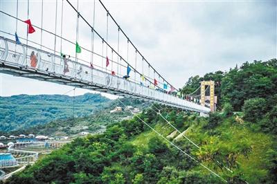 崆峒山5條美妙線(xiàn)路游起來(lái)！來(lái)這三座山赴暮春之約