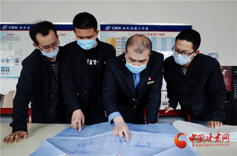 用奮斗的青春護航高鐵——記全國鐵路勞動模范、蘭西動車運用所副所長張學東
