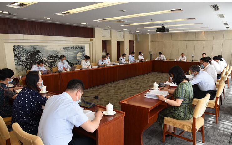 【兩會快訊】甘肅代表團(tuán)分組審議全國人大常委會工作報(bào)告，唐仁健參加第二小組會議并發(fā)言