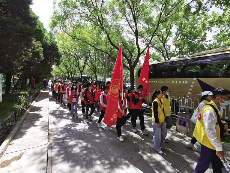 關(guān)注全國(guó)助殘日|志愿者攜手心智障礙者風(fēng)情線(xiàn)上健步走