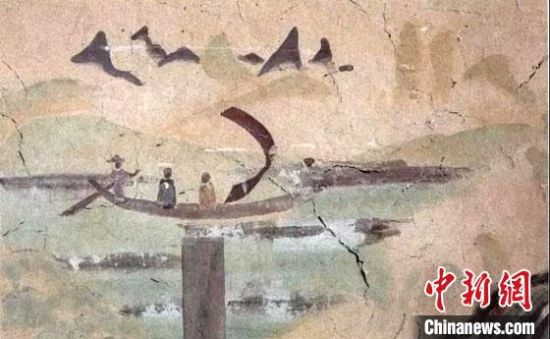“一人搖櫓晃扁舟，兩人撐篙水上漂。”圖為莫高窟第323窟《搖櫓帆船》（初唐）?！《鼗脱芯吭汗﹫D