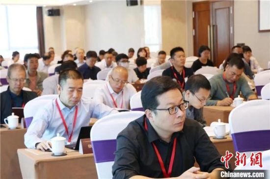 圖為“明清時(shí)期河西走廊社會變遷”學(xué)術(shù)研討會現(xiàn)場?！∥渫行侣剛髅郊瘓F(tuán)供圖