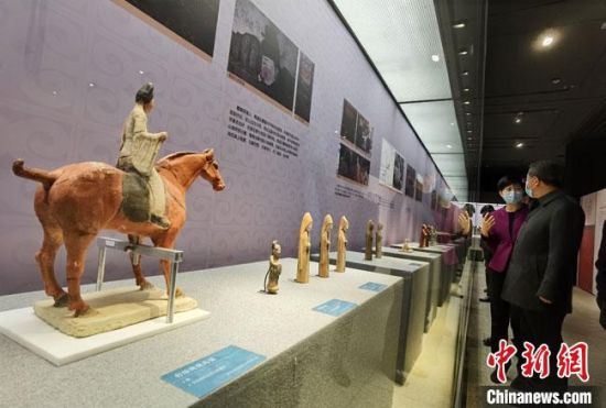 圖為展覽現(xiàn)場?！●T志軍 攝