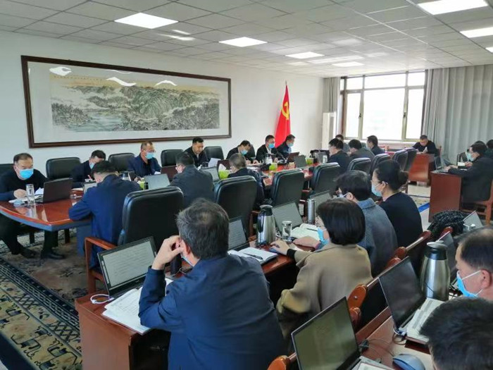 10月17日，金昌市紀(jì)委召開常委會（擴(kuò)大）會議，專題學(xué)習(xí)交流習(xí)近平總書記代表第十九屆中央委員會向黨的二十大所作的報(bào)告，研究學(xué)習(xí)宣傳貫徹落實(shí)工作。.jpg